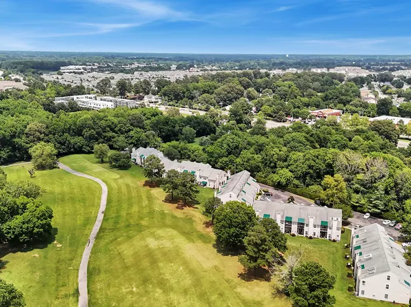 1725 Grand Bay Dr, Virginia Beach, VA 23456