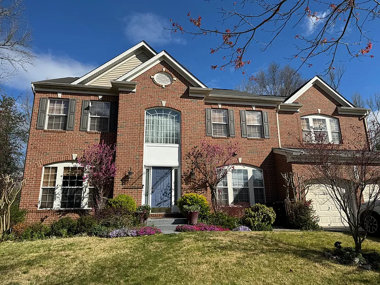 9910 Farm Pond Rd — Photo 13
