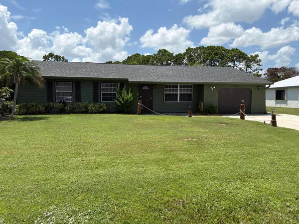 1422 SE ARENSON Lane, Port St Lucie, FL 34952