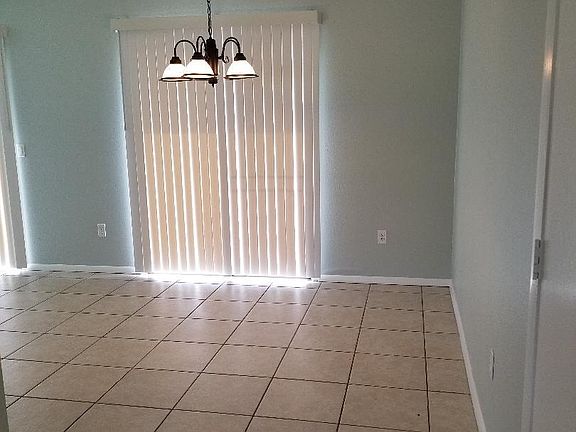 3rd image of 5852 Spearman Cir