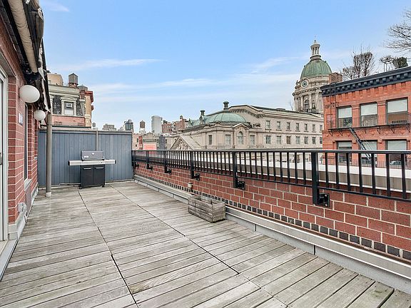 5th image of 179 Grand St Ph C