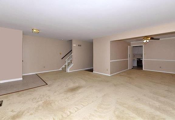 4th image of 1045 Pinegate Dr