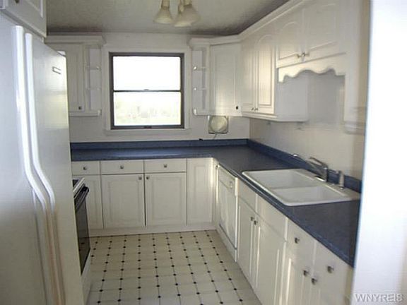 4th image of 277 Tracey Ln
