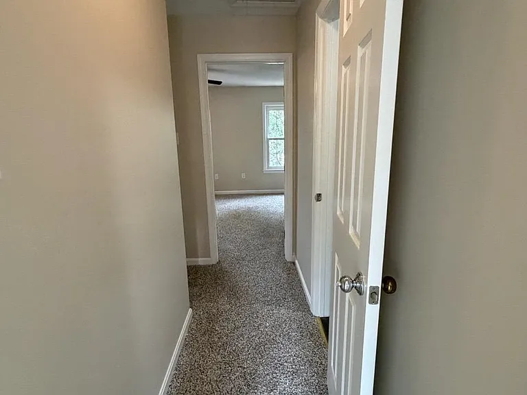 218 Tudor Dr — Photo 29