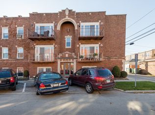 6434 18th St #1, Berwyn, IL 60402