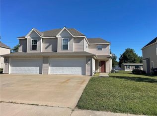 954 E Wildcat Run St, Gardner, KS 66030