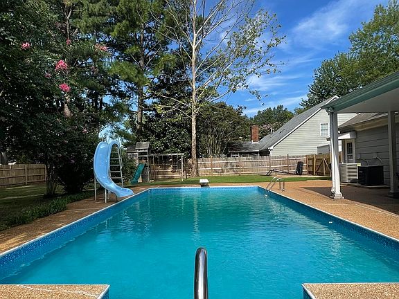 2nd image of 7863 Cross Village Dr