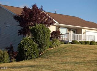 5954 Pidge Rdg SE, Caledonia, MI 49316