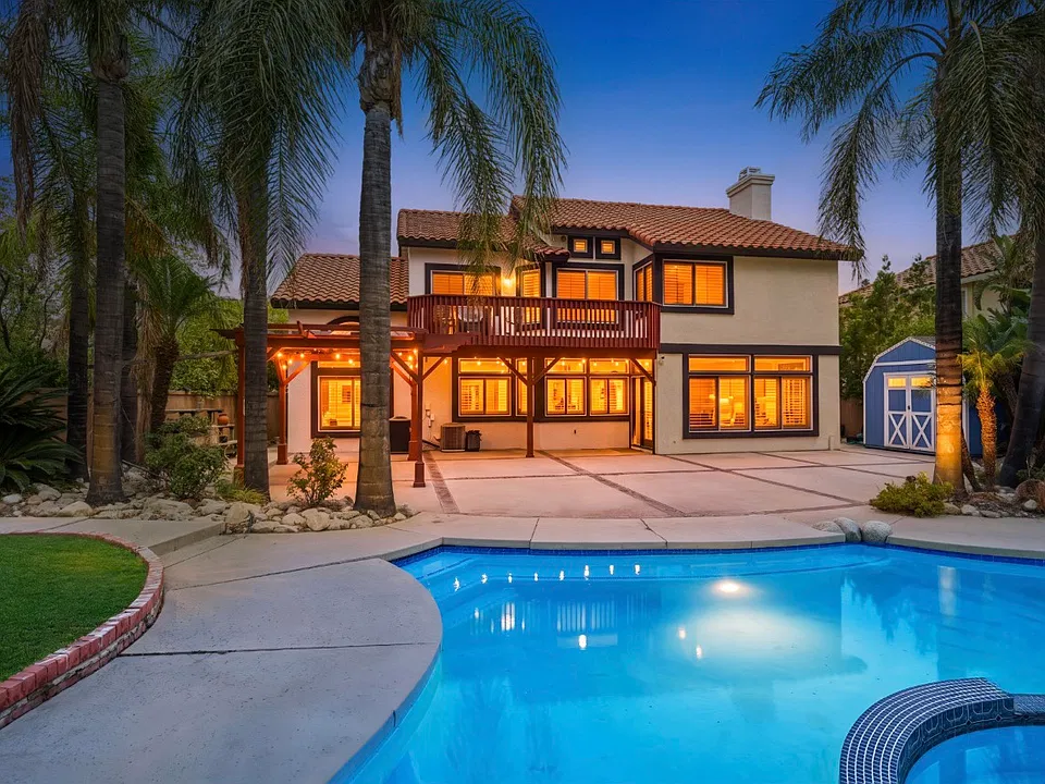 11259 Oak Brook Ct