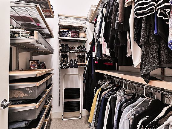 5th image of 8025 Maryland Ave Unit 7F