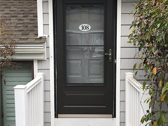 2nd image of 108 Rowayton Woods Dr #108