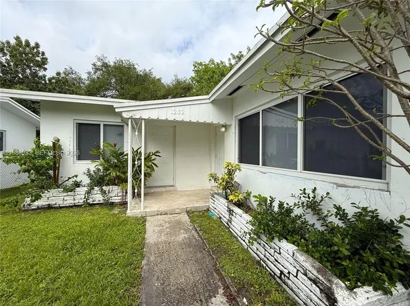 1232 NW 8th Ct #1232, Miami, FL 33136