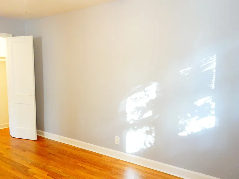 8520 Greenwood Ave — Photo 43