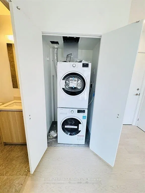Studio, $1,999 — Photo 4