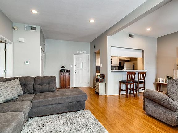 5th image of 4203 Holland Ave APT 17