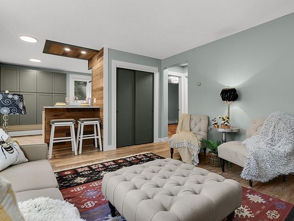 4th image of 2301 Unity Ave N