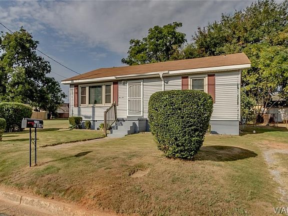 2nd image of 2710 31st Ave