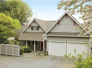 7230 Bailey Rd, Clinton, WA 98236