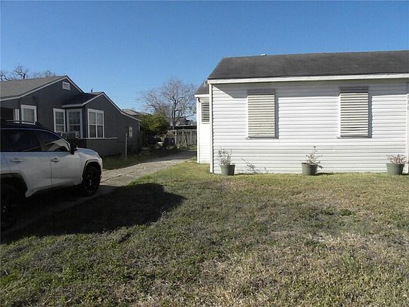 2nd image of 730 Texas Ave