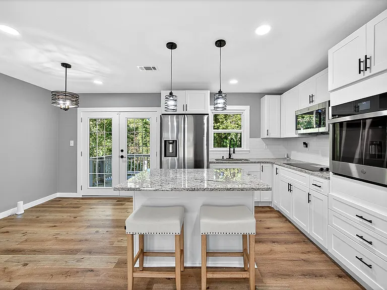 1864 Glen Echo Dr — Photo 5