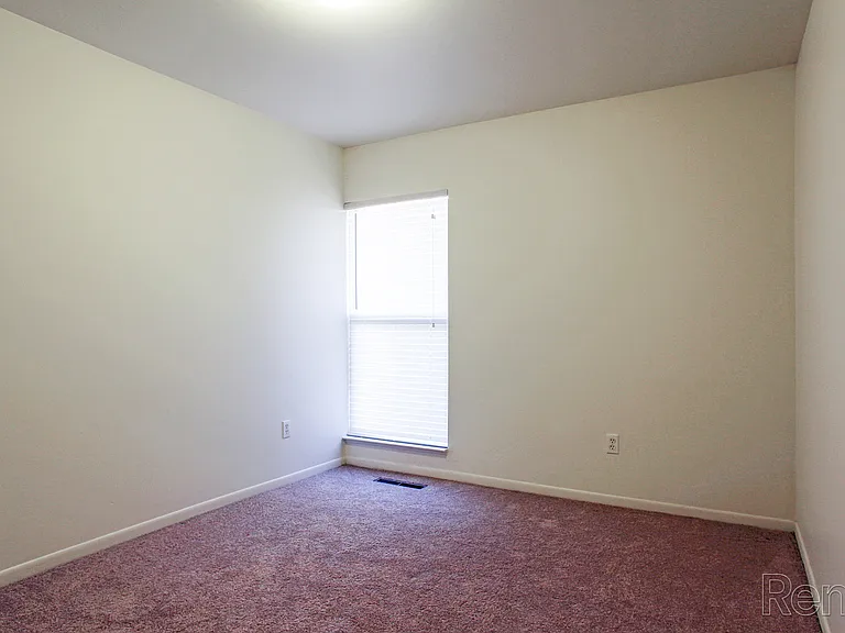 LaFonda Apartments — Photo 24