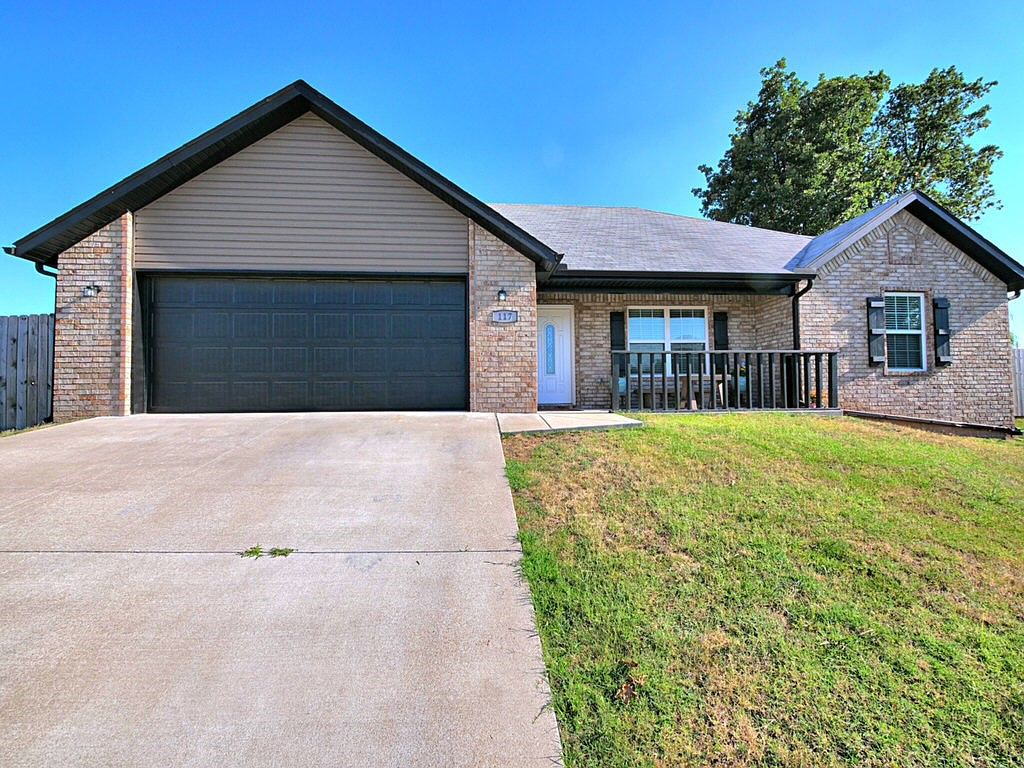 117 Hunter Allen Dr, Springdale, AR 72764 | Zillow