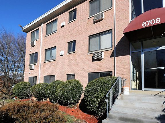 3rd image of 6708 James Lee St APT 230