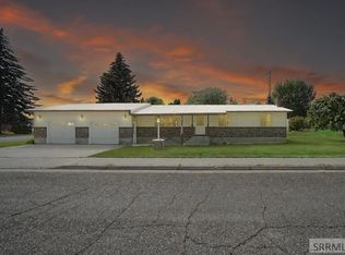 415 Juniper View Ave, Saint Anthony, ID 83445