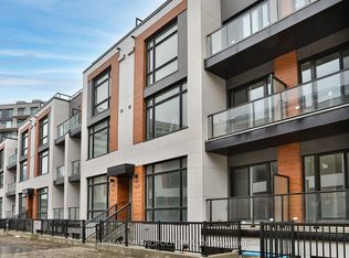 2 Steckley House Ln #906, Richmond Hill, ON L4S 0N4