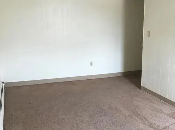 36 Cumberland St, Westbrook, ME 04092