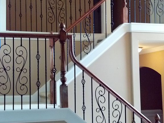 4th image of 334 Pecan Ct