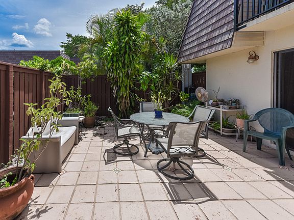 5th image of 2520 SW 15th Street #2520