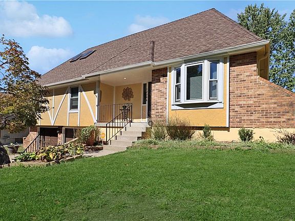 2nd image of 12206 E 58th Pl