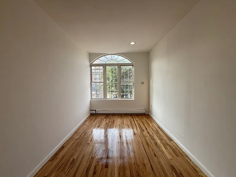 492 Kosciuszko St #2 — Photo 3