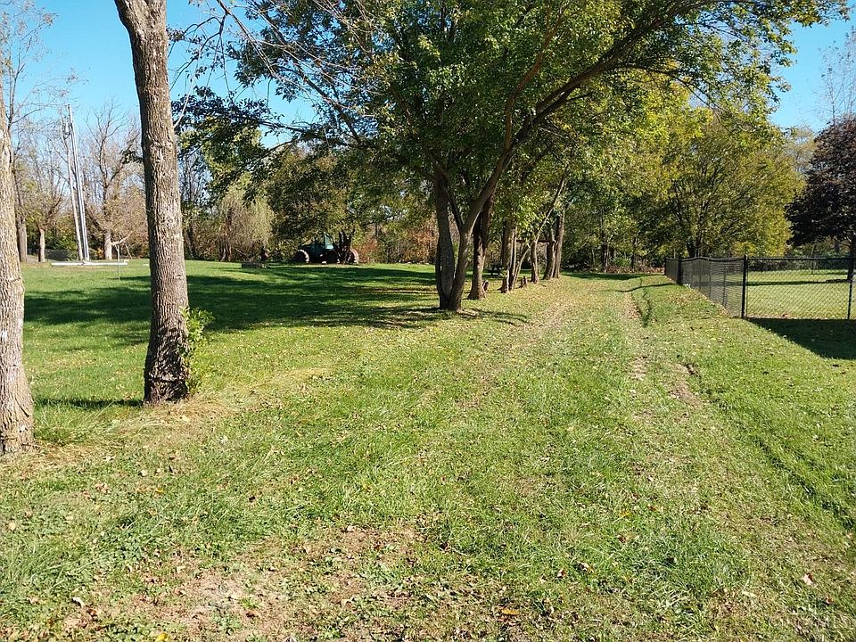 2nd image of 0 N 2nd St