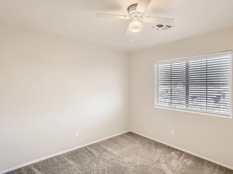 3543 W Steinbeck Ct — Photo 18
