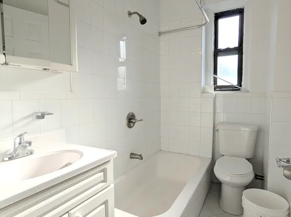 831 West 176th Street image 5 of 5