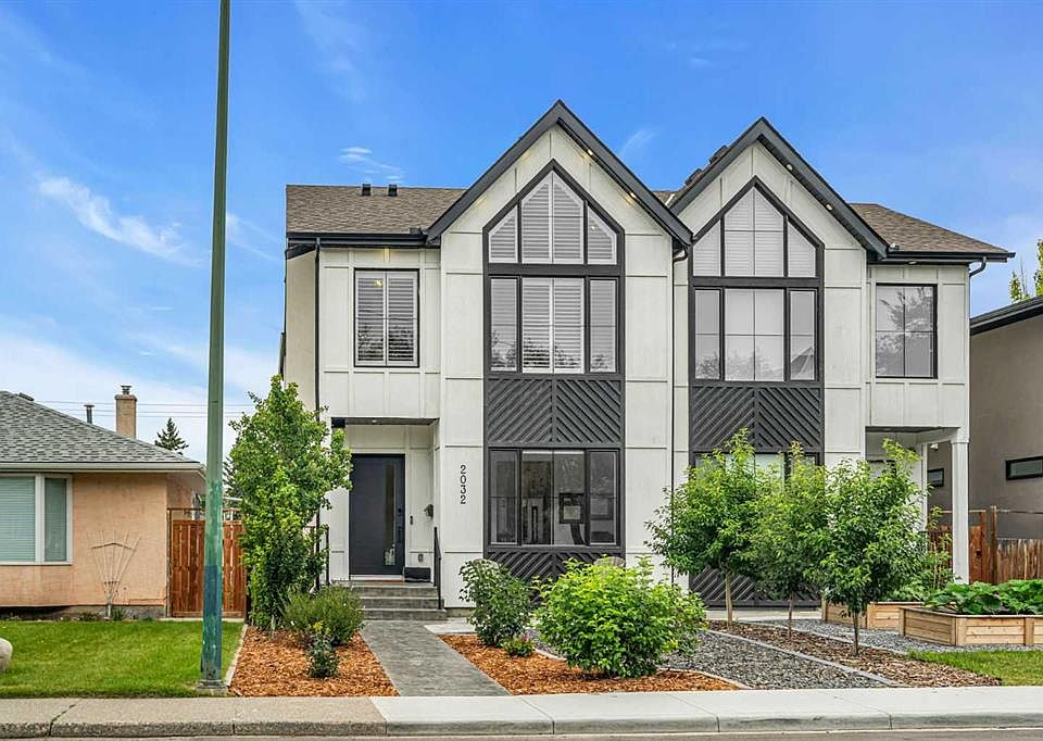 1st image of 2032 S 37th Ave SW