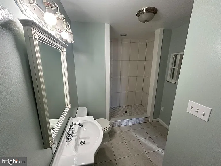 15006 Nebraska Ln — Photo 26