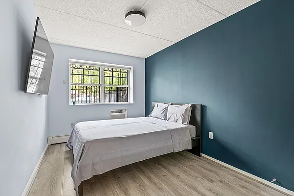 Rented by Compass | media 8