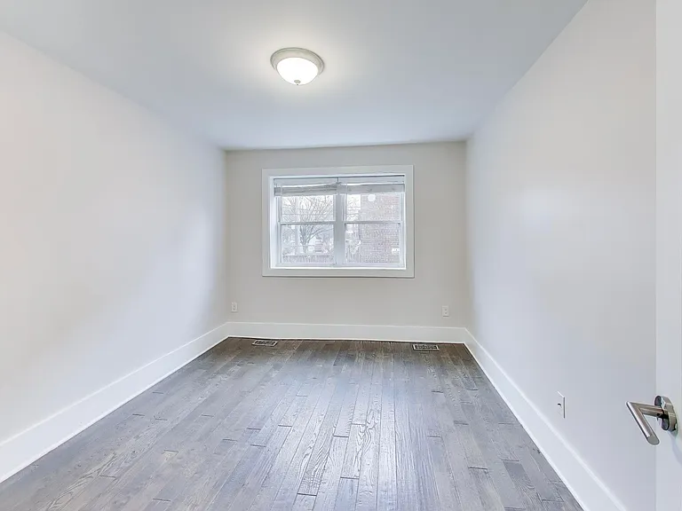 5031 H St SE #1 — Photo 6
