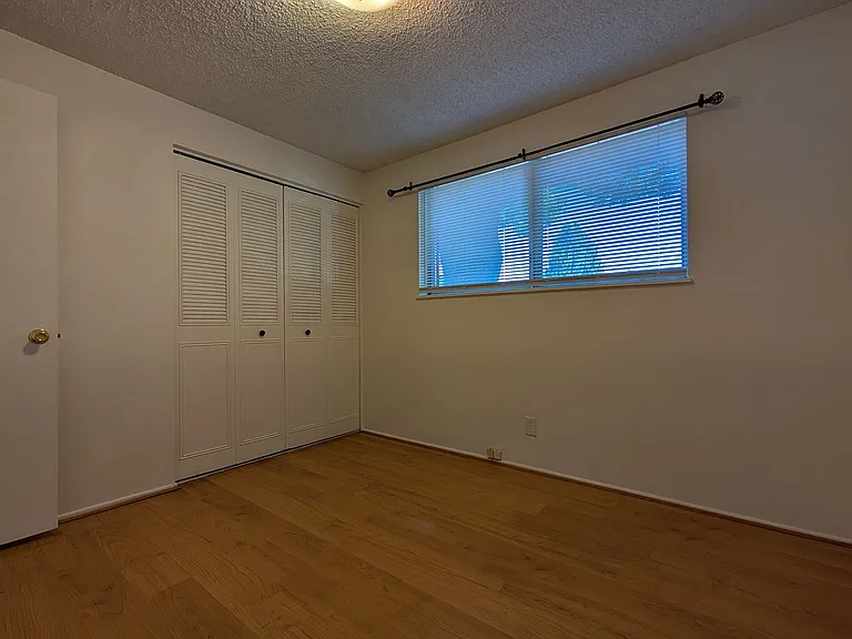 1320 Candlelight Dr — Photo 15