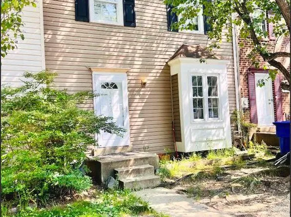 3243 Ryon Ct, Waldorf, MD 20601