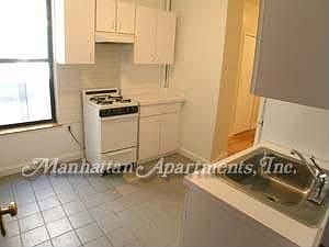 2nd image of 75 Orchard St #1