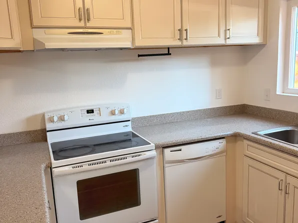 794 Racquet Club Cir, Rohnert Park, CA 94928
