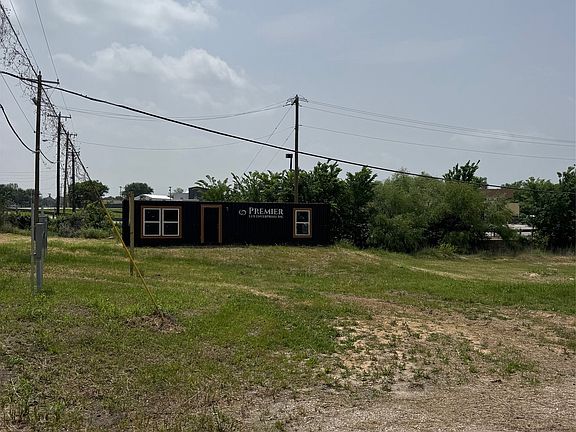 5th image of 430 N Dallas St