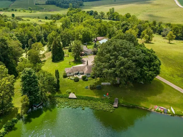 3976 Millersburg Rd, Gambier, OH 43022