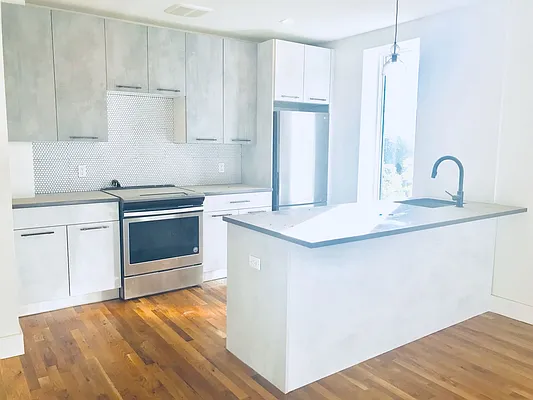 Rented by Brooklyn Group | media 28