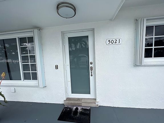 5th image of 5021 NW 179th Ter