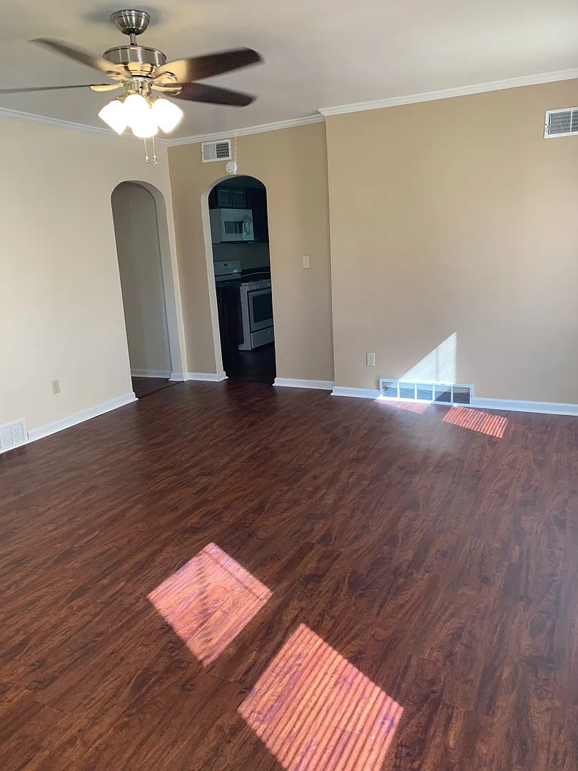 869 Shannon Rd. — Photo 4